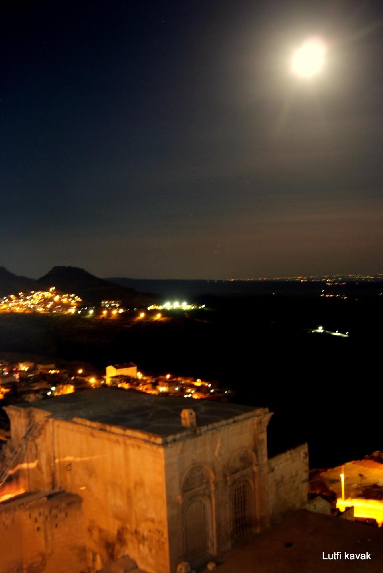 Kasr-I Abbas Hotel Mardin Exterior photo
