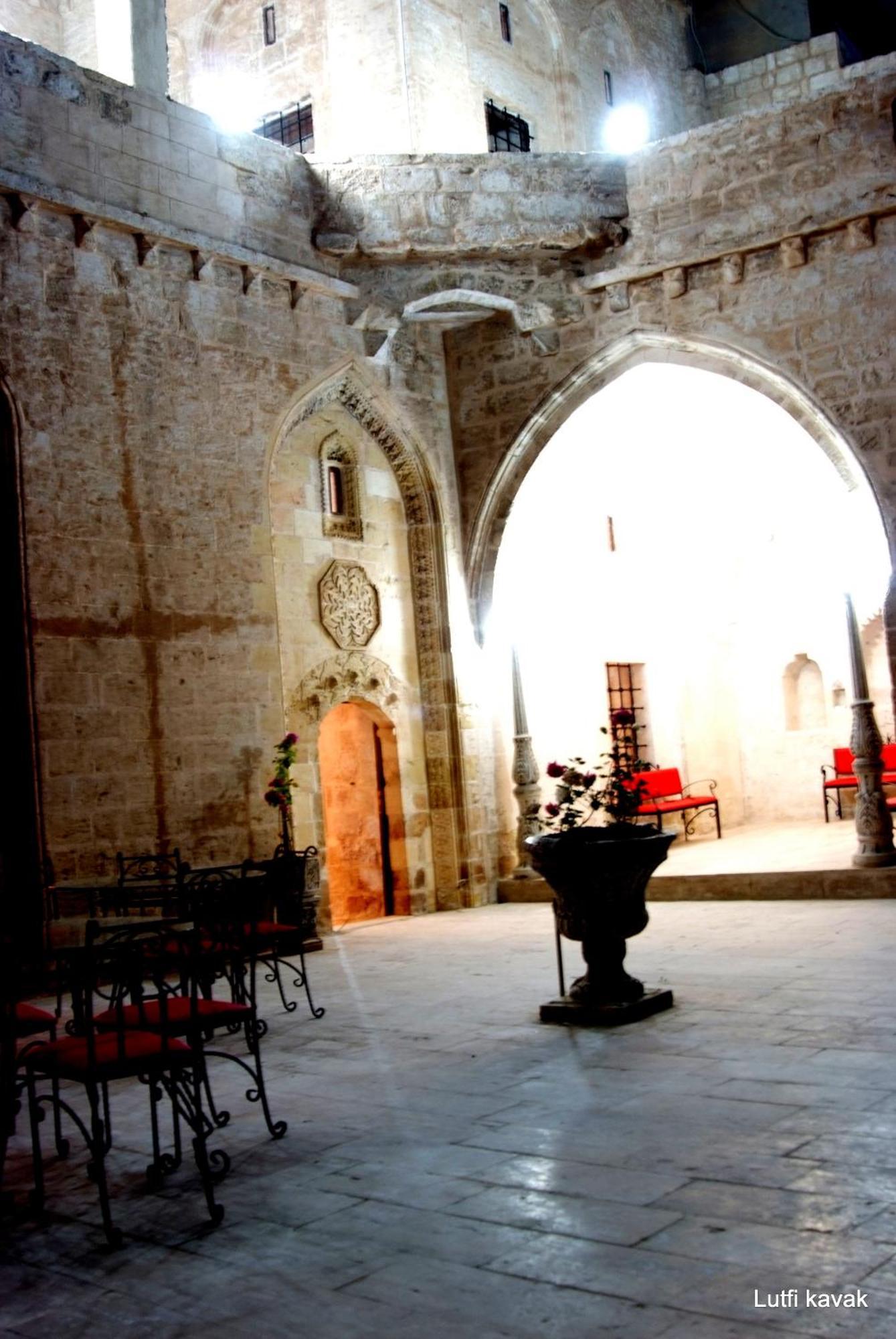 Kasr-I Abbas Hotel Mardin Exterior photo