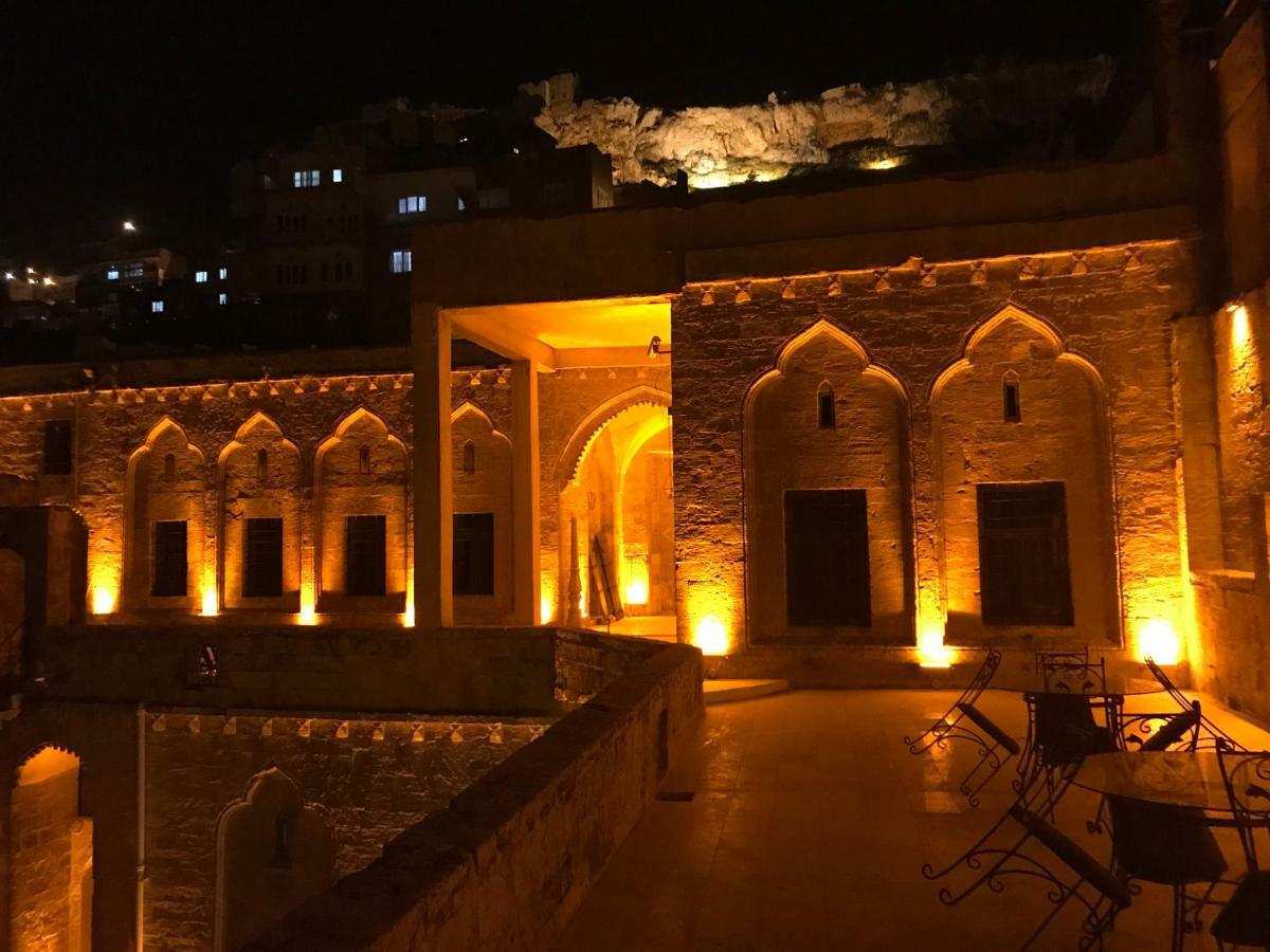 Kasr-I Abbas Hotel Mardin Exterior photo